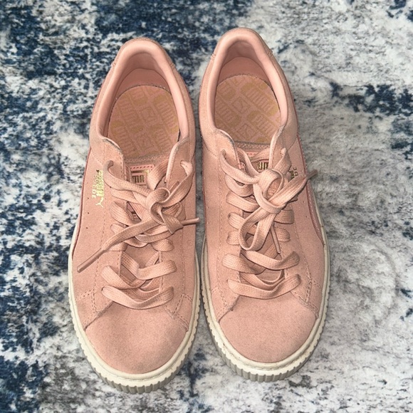 Puma suede size 7 - Picture 1 of 3